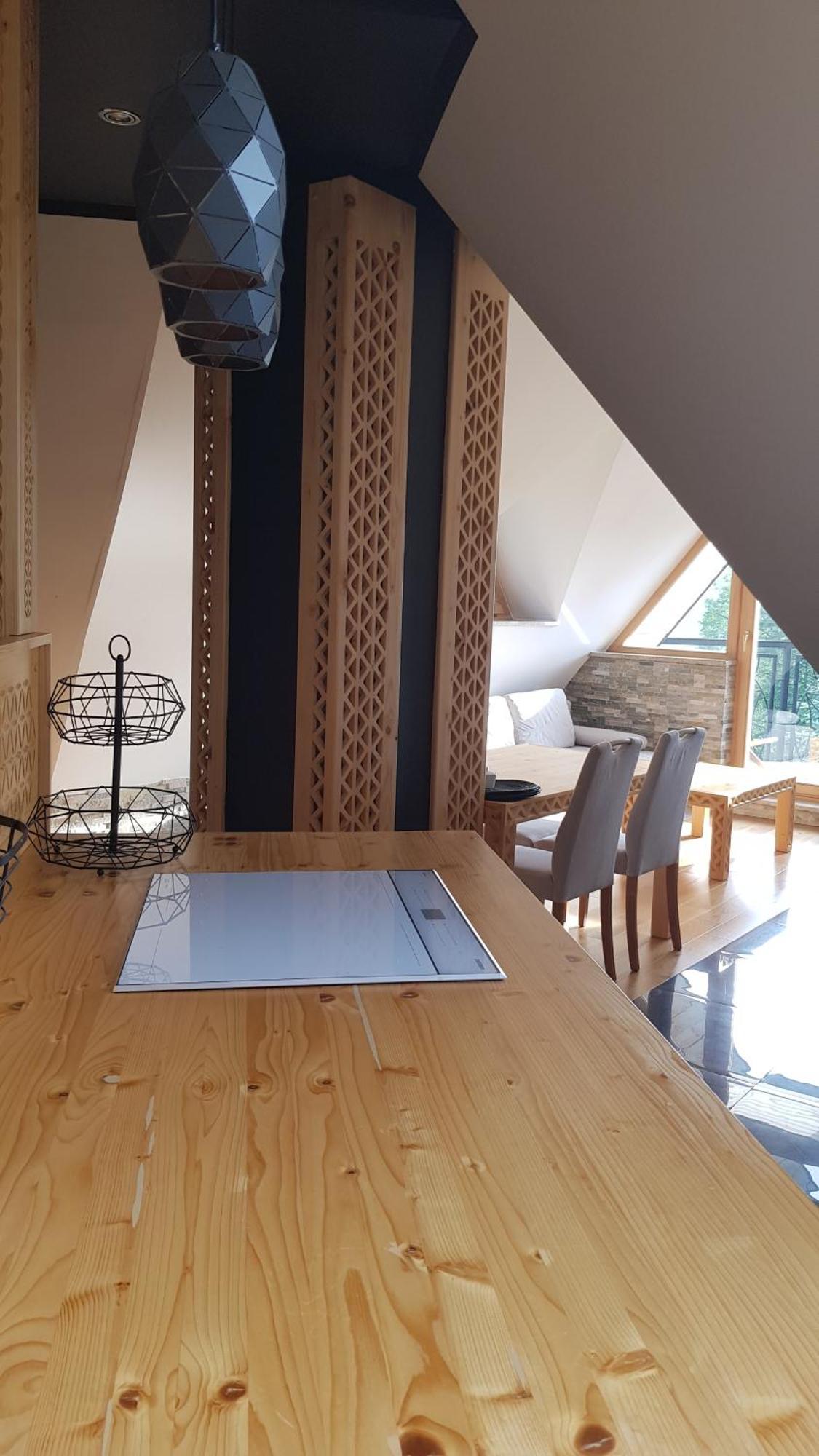 Toporowa Cyrhla Apartment